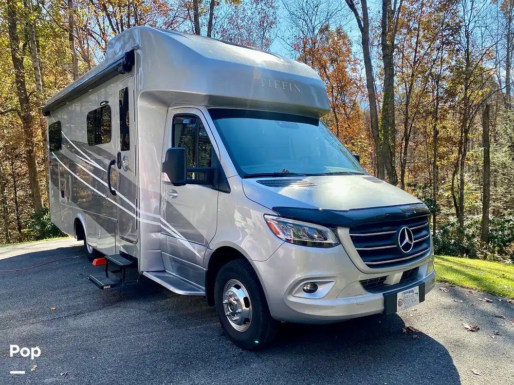 Sold Wayfarer 25LW RV in Gatlinburg, TN 375446 Pop Sells