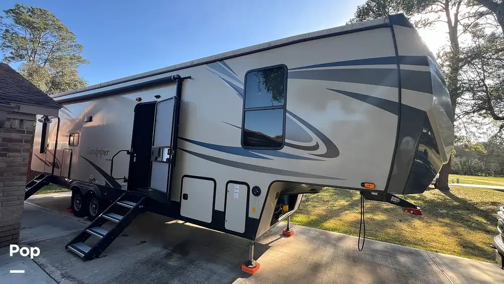 Sandpiper 3330BH RV for sale in Pinehurst, TX for 44,000 378721