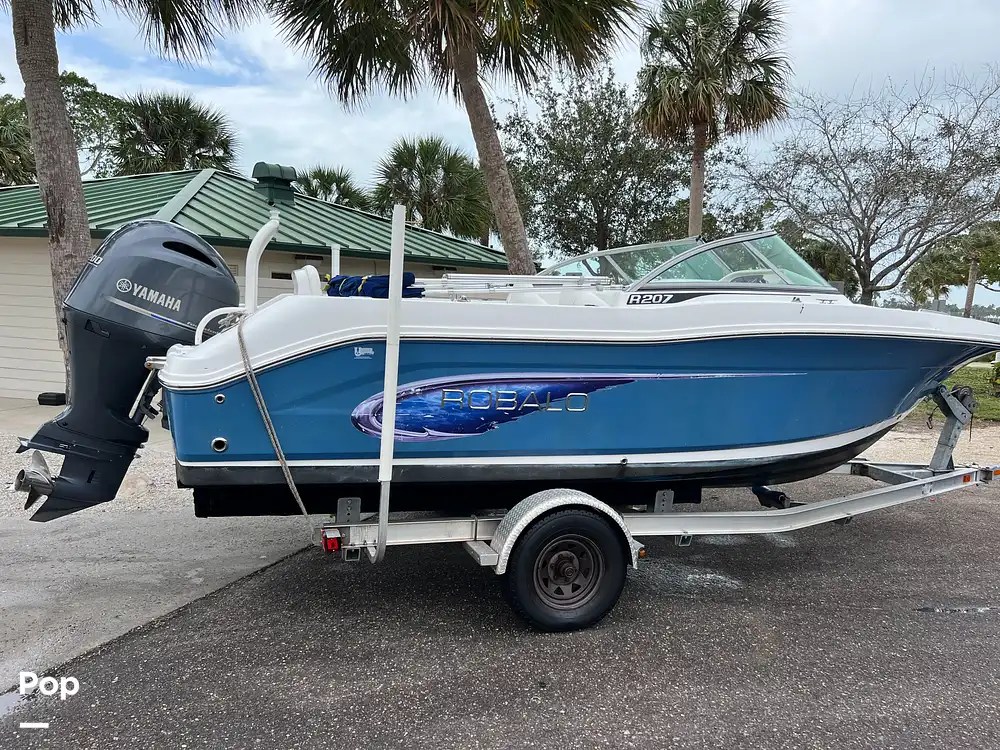 Robalo R207 Boat for sale in Naples, FL for 34,990 383065 Pop Sells