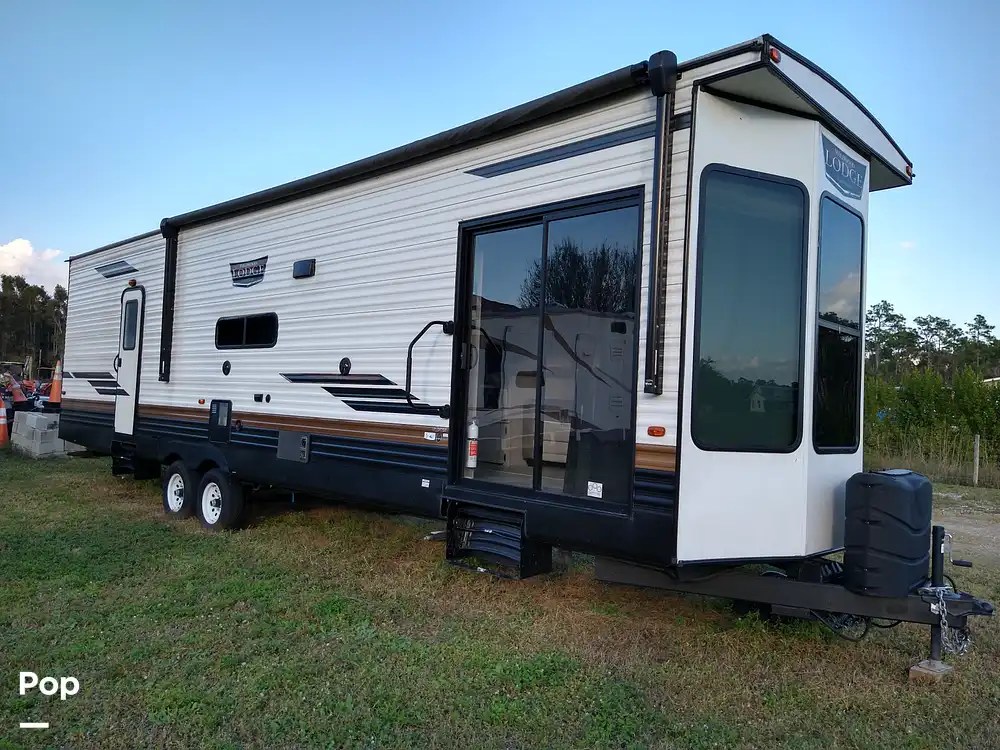 Lodge 353FLFB RV for sale in North Fort Myers, FL for 52,300 383220