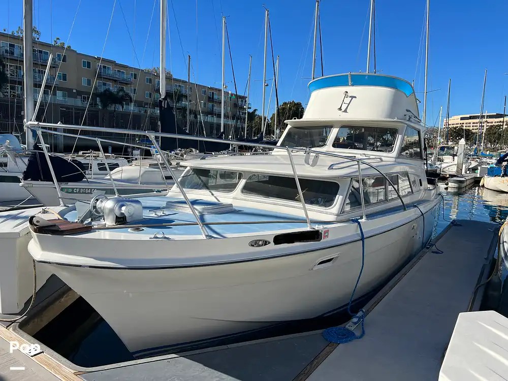 Uniflite 31' Boat for sale in Marina Del Rey, CA for 27,800 386248