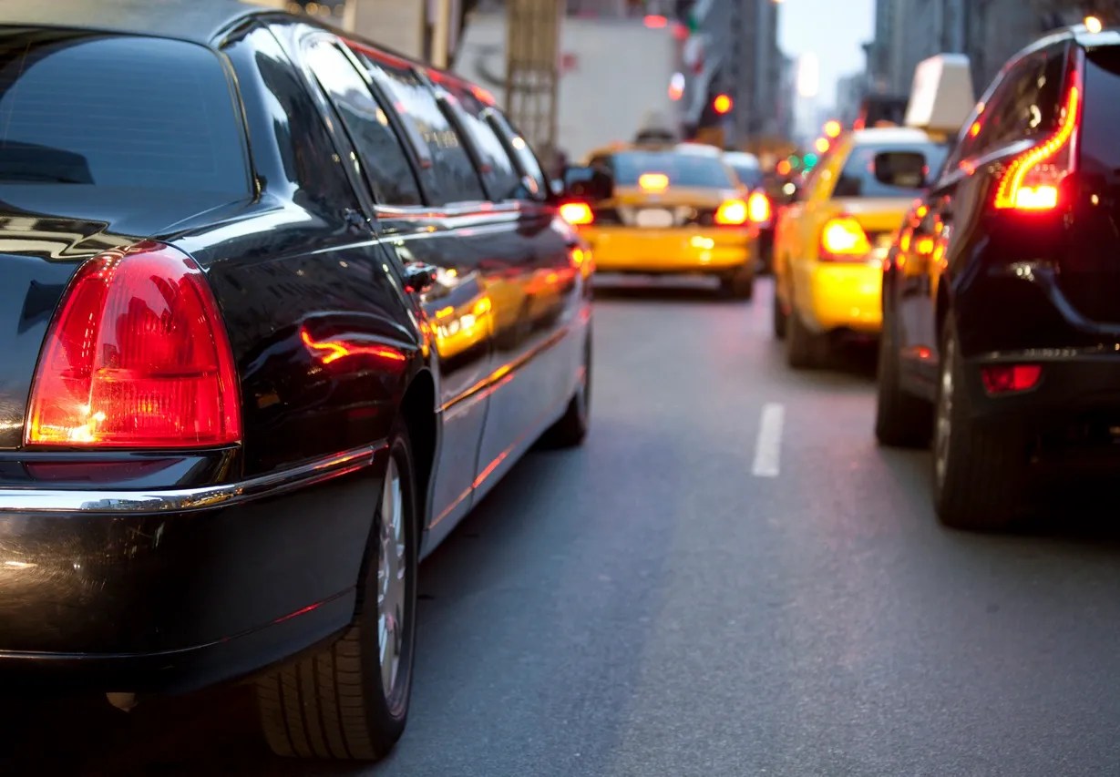 Charlevoix Taxi Cab Shuttle Service | Petoskey | Harbor Springs