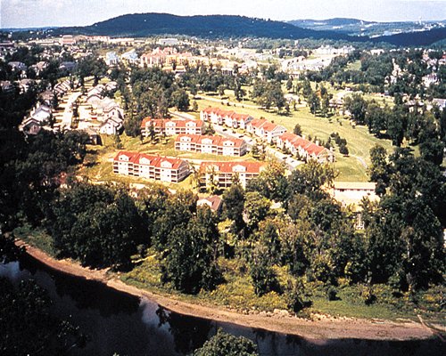Pointe Royale Village & Country Club Details Hopaway Holiday Vacation and Leisure Services