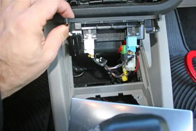 Anleitung mit Bildern zum Tausch/Einbau Navi/Radio, Einbau MediaIn
