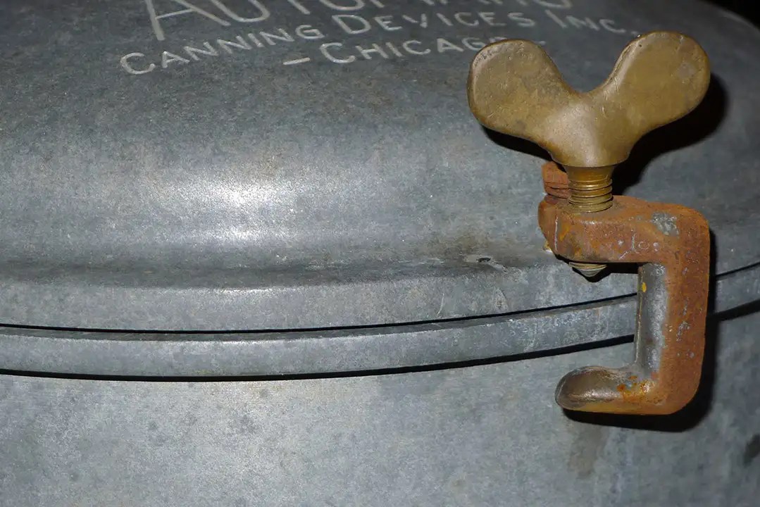 AUTOMATIC CANNING DEVICES CHICAGO ANTIQUE PRESSURE CANNER COOKER 16qt