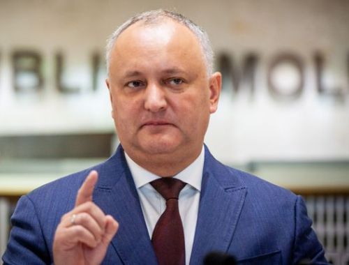 Поэтому они и волнуются: Оппозиция набирает больше голосов, чем партия Санду — Додон