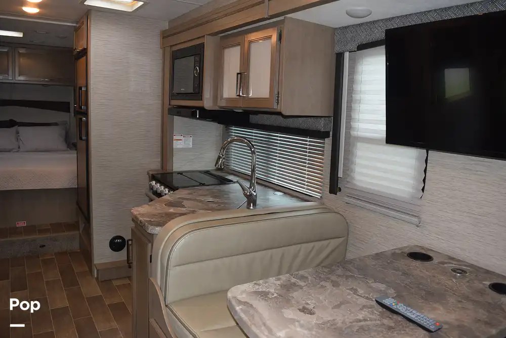 Magnitude GA28 RV for sale in Crestview, FL for 85,000 342902 Pop