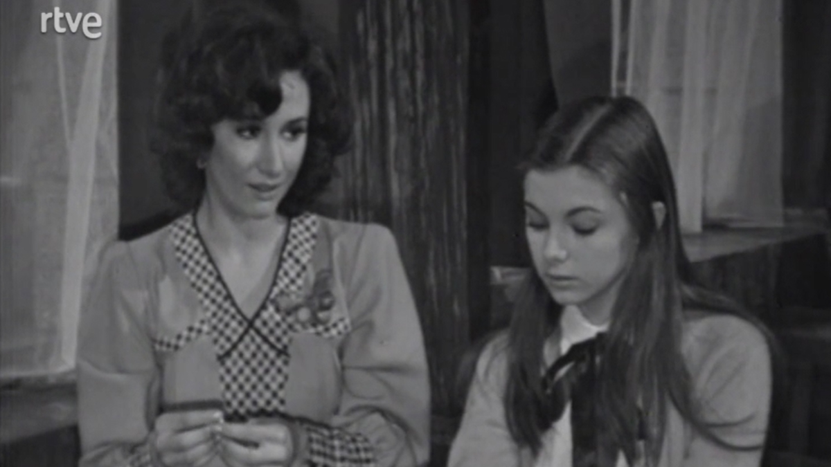 RTVE: (1974) Entre visillos