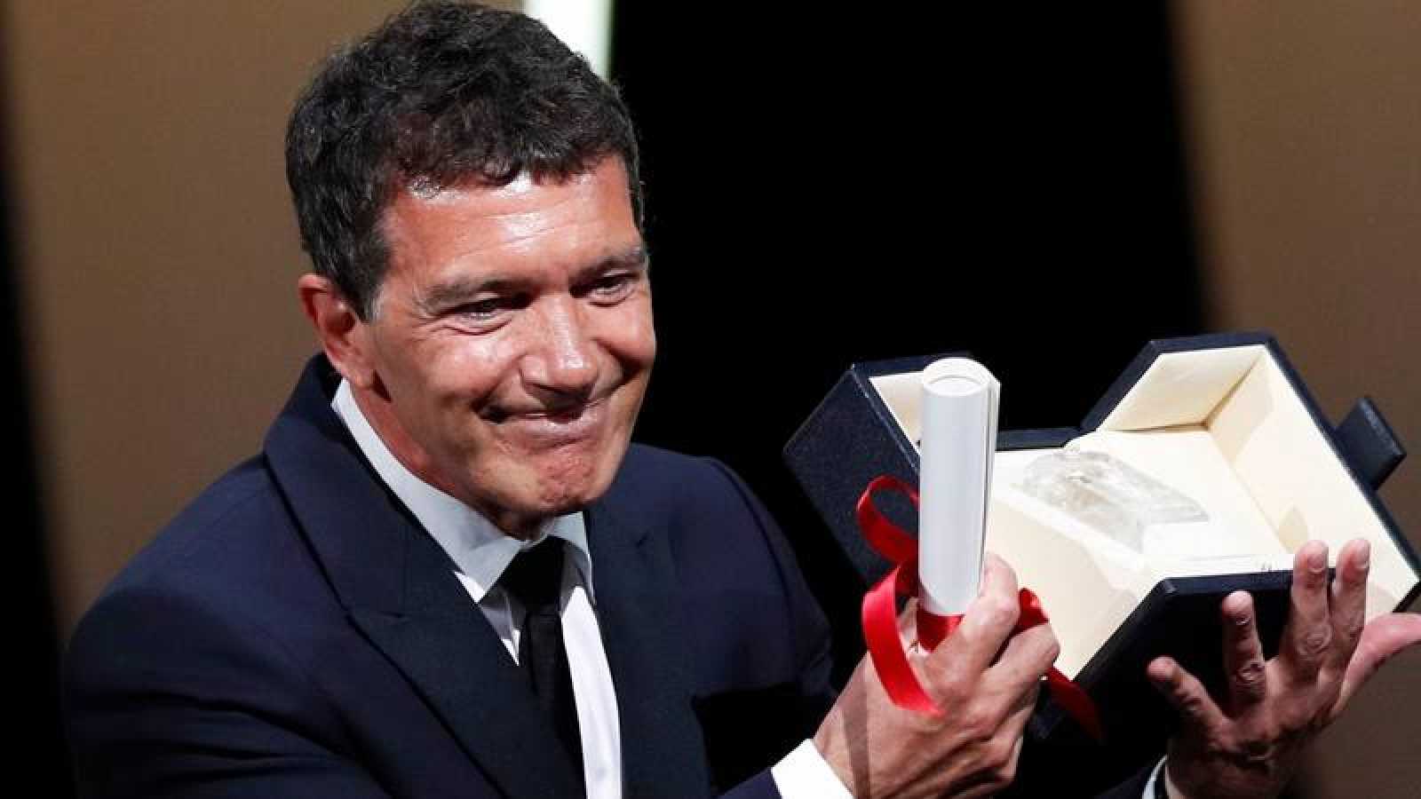 Antonio Banderas, mejor actor en Cannes por 'Dolor y Gloria' RTVE.es
