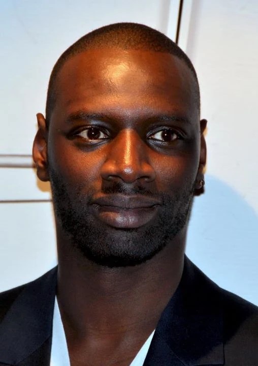 Omar Sy - Park Pedia - Jurassic Park, Dinosaurs, Stephen ...