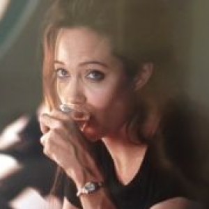 Angelina Jolie Likes To Get Drunk On Film - ZergNet