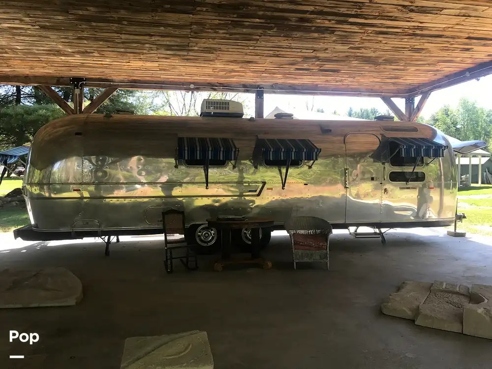 Sovereign Travel Trailer RV for sale in Kerhonkson, NY for 88,000