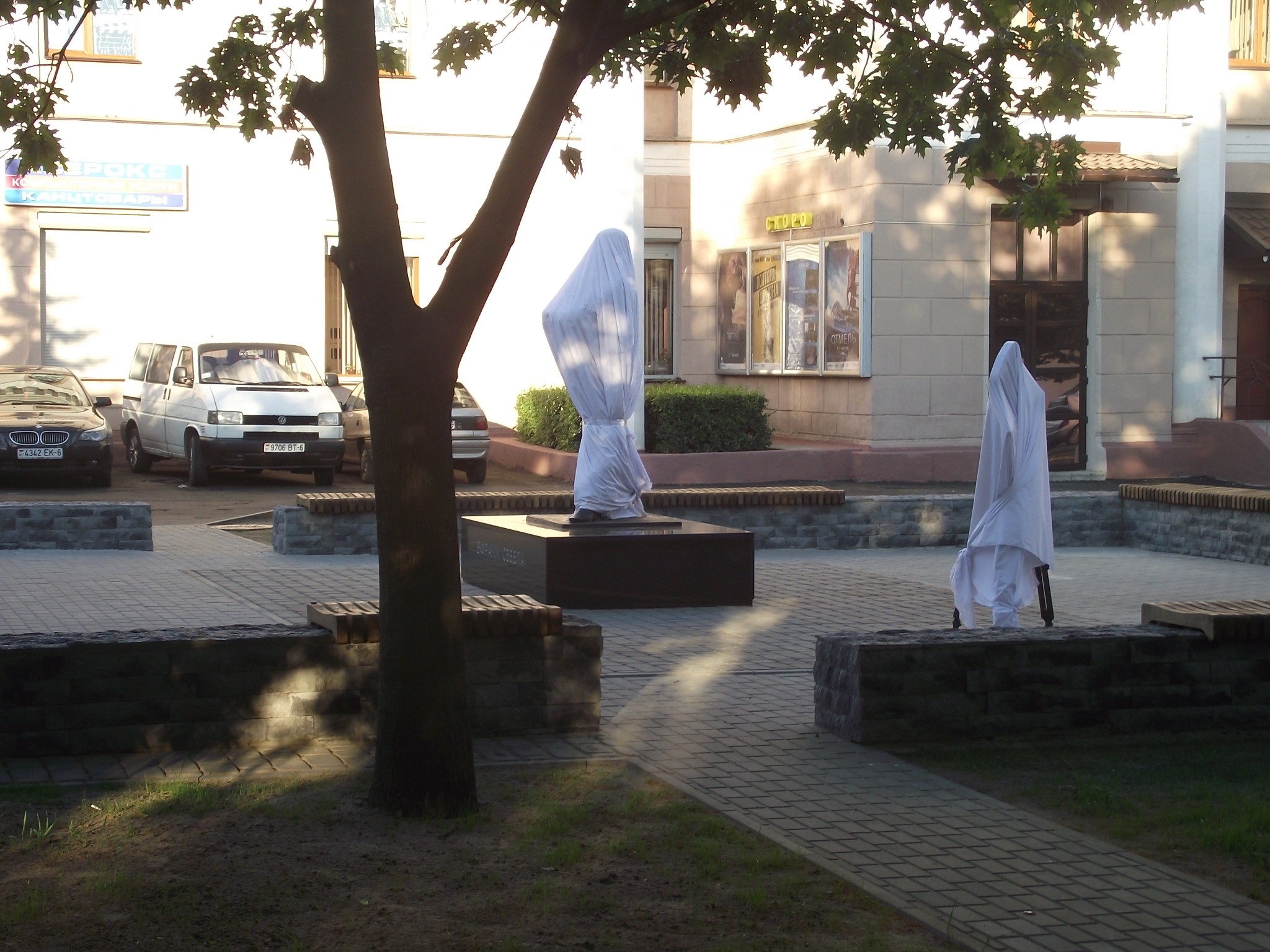 Памятник Эфраиму Севеле в Бобруйске. Открытие — Teletype