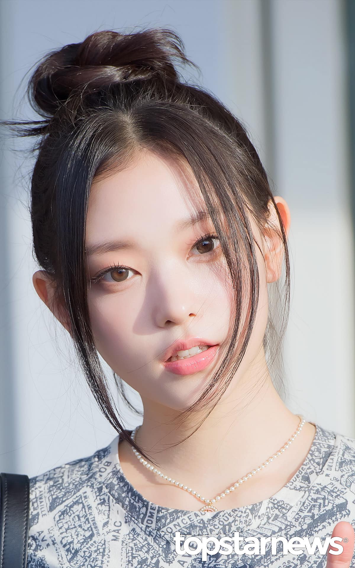 น้องเหมียว Haerin @สนามบิน 2 GIF