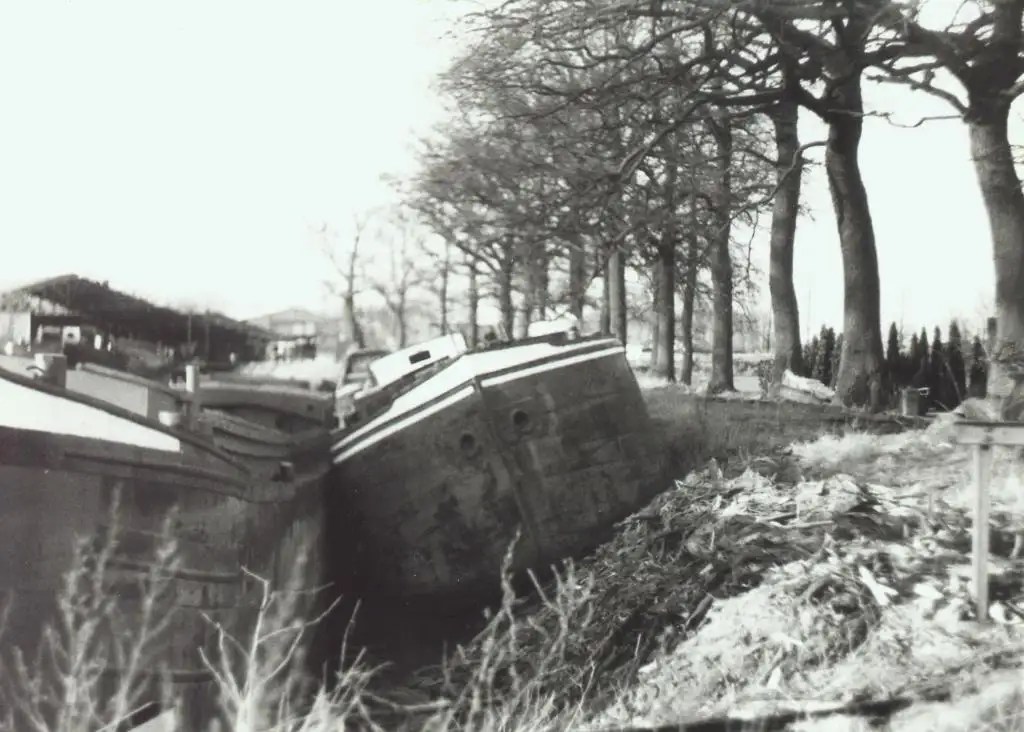 Wie weet? Pagina 97 SCHEEPVAART FORUM