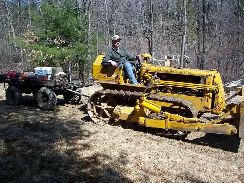 D2 Towing a Mule