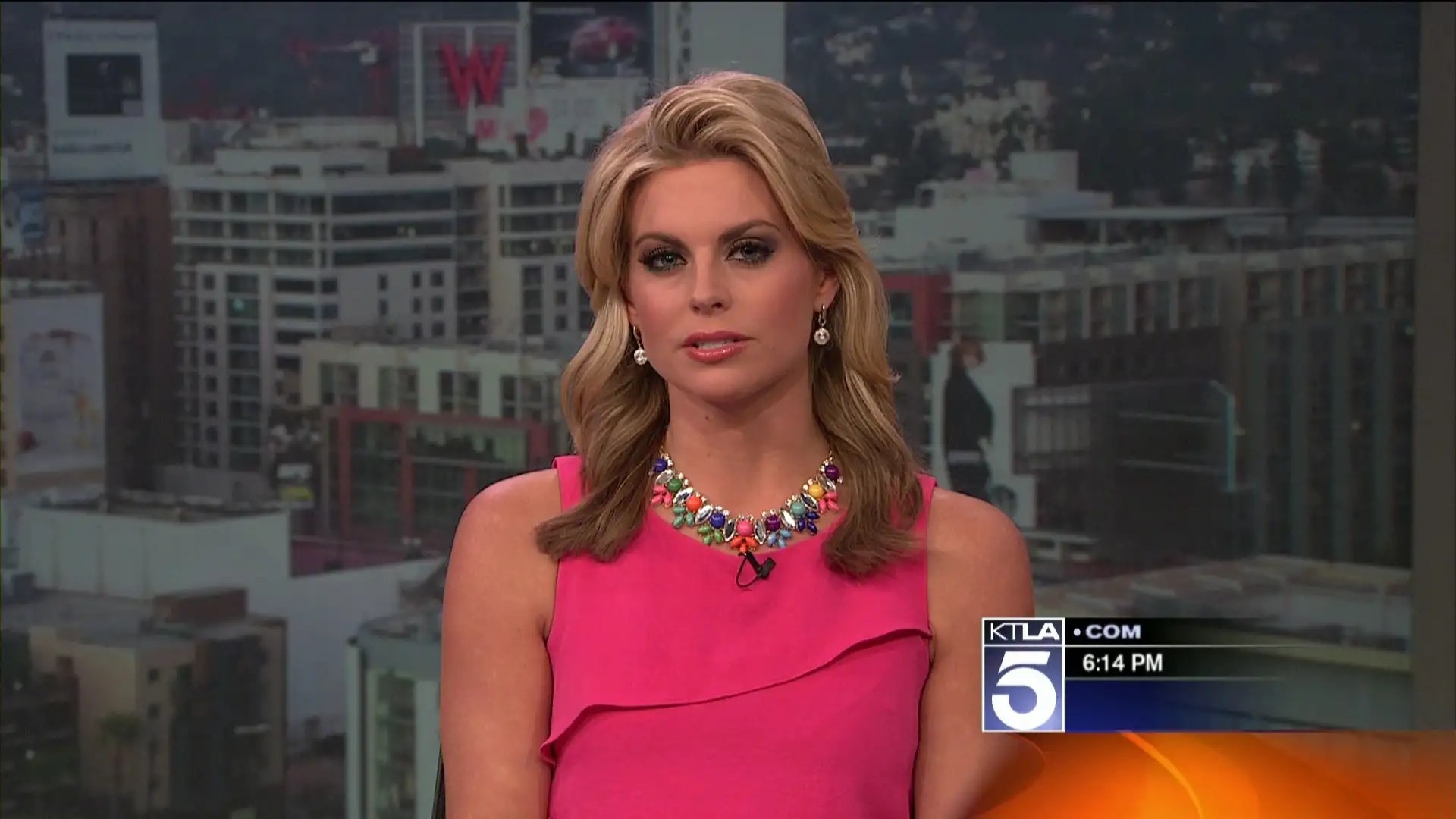 Channel 5 Anchors Los Angeles Jasmiini pensas