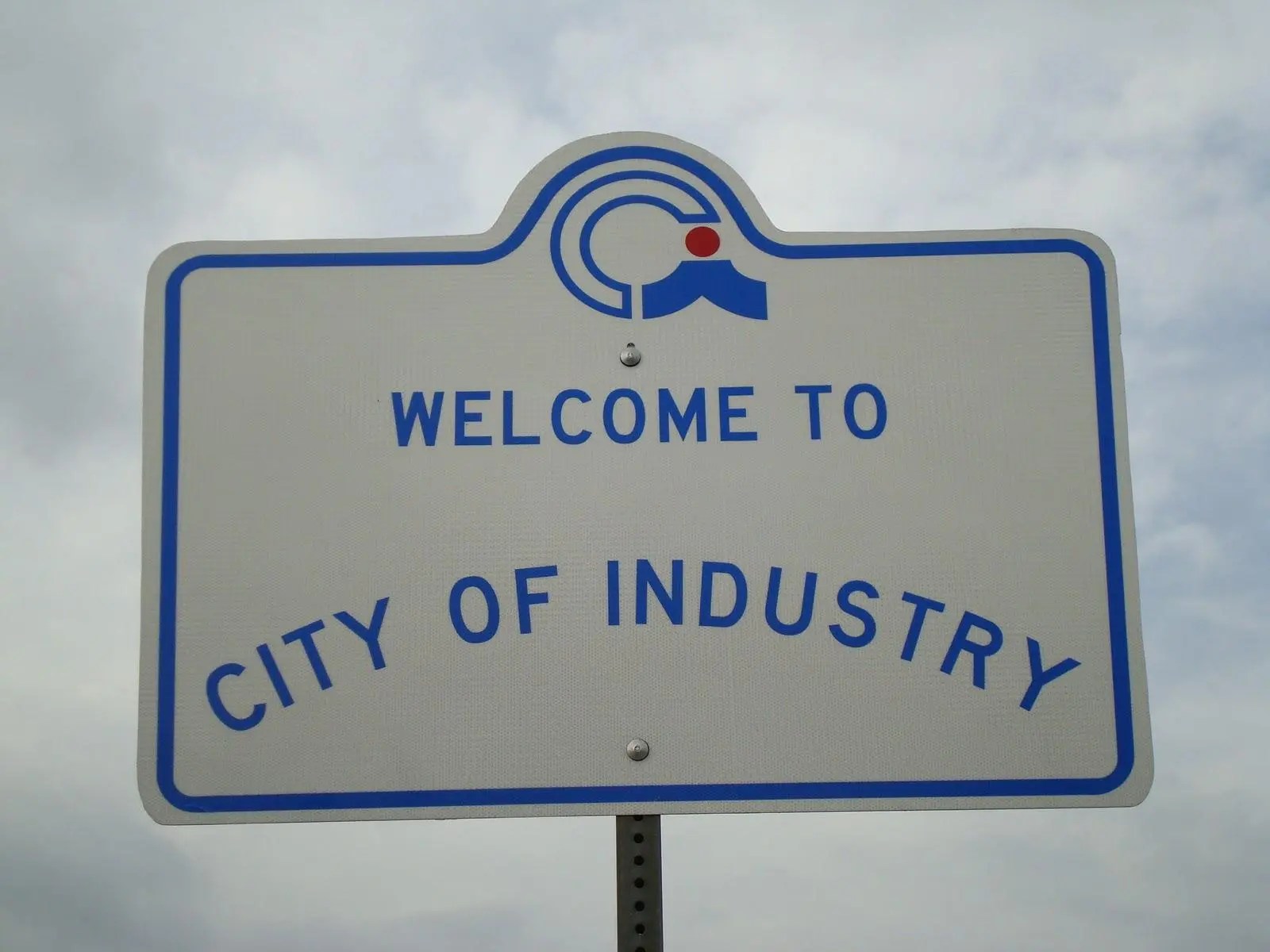 Ford Dealer Near City of Industry Rated 4.7 Out of 5 Stars South