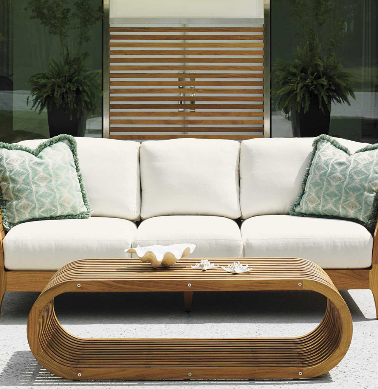 Tips for Choosing the Best Patio Table PatioLiving