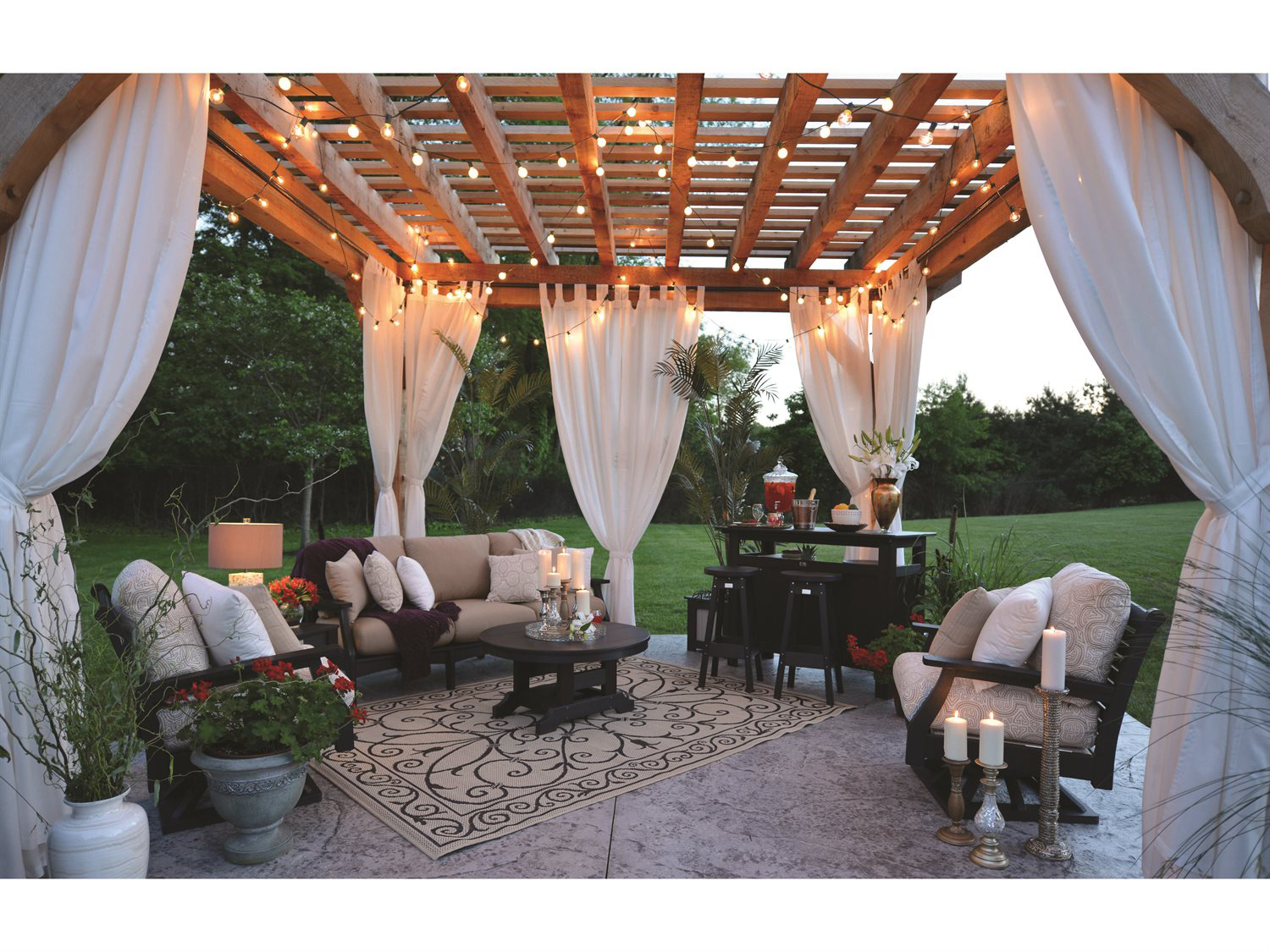 Berlin Gardens Classic Terrace Recycled Plastic Cushion Lounge Set