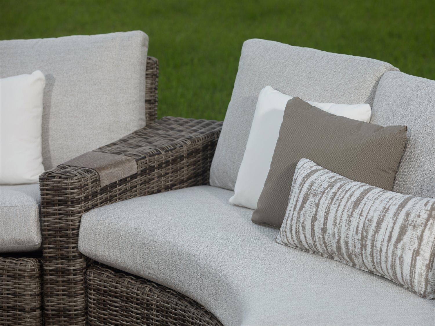 Ebel Avallon Wicker Sectional Outdoor Lounge Set EBLAVLLNSECLNGSET