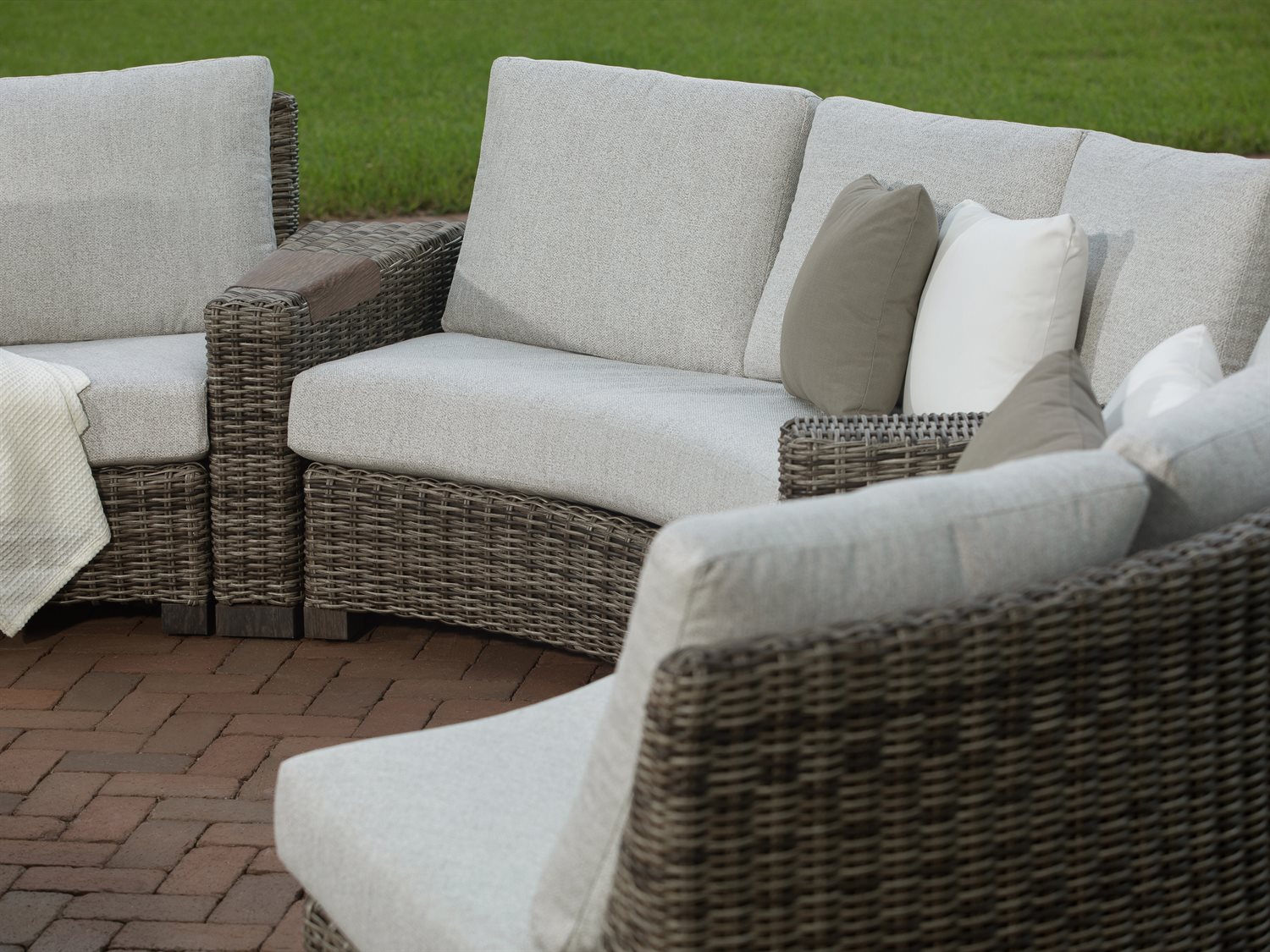 Ebel Avallon Wicker Sectional Outdoor Lounge Set EBLAVLLNSECLNGSET