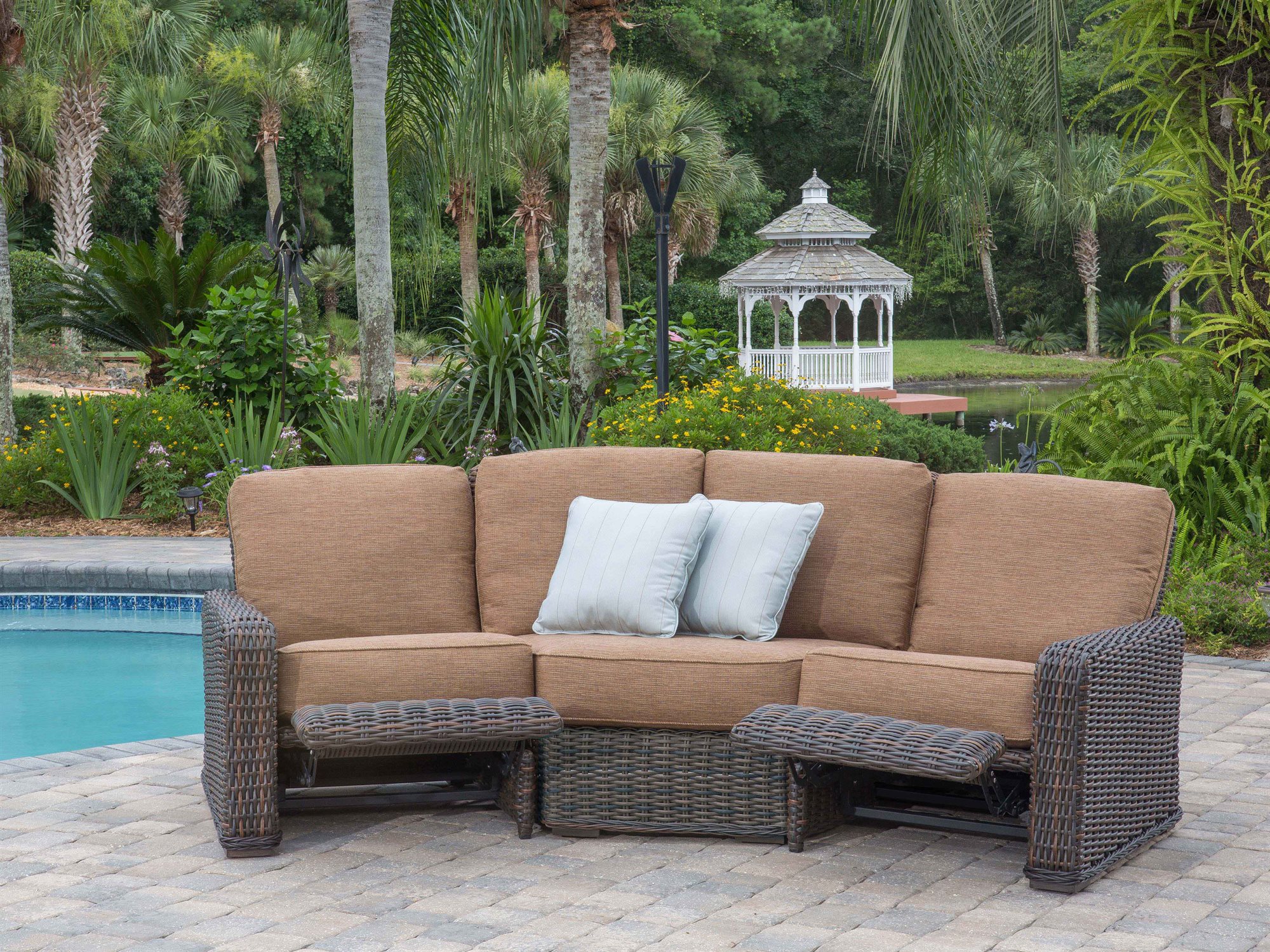 Ebel Laurent Wicker Lounge Set EBLLAURNTLNGSET2