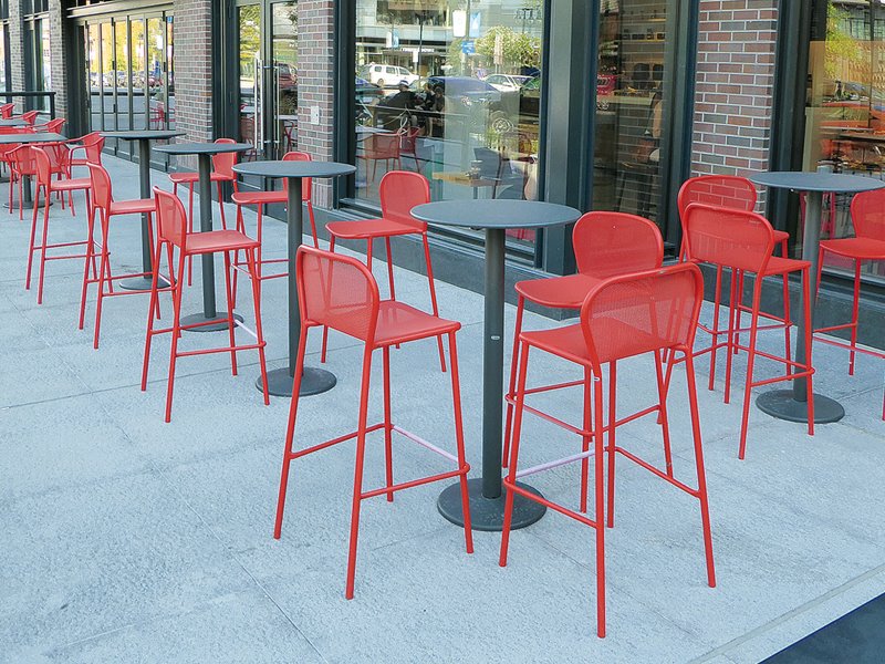 EMU Bistro Steel Round Outdoor Patio Bar Table EM902H