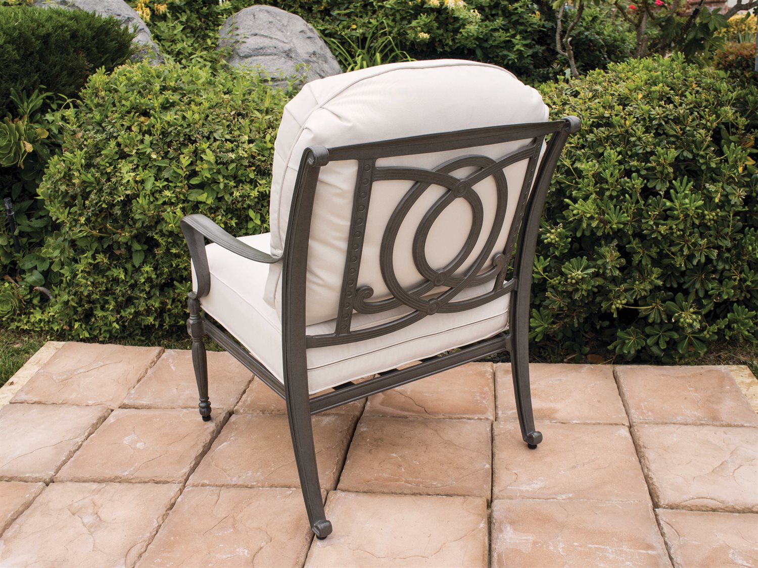 Gensun Bel Air Cushion Cast Aluminum Lounge Chair GES10990021