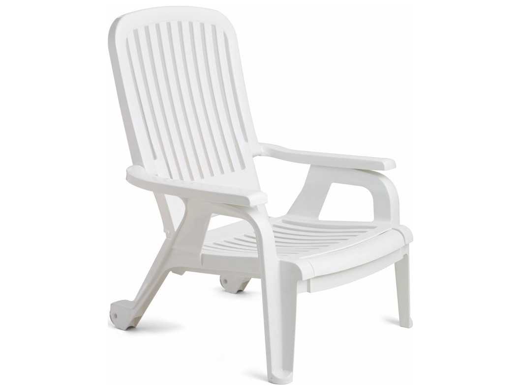 Grosfillex Bahia Resin White Stacking Deck Lounge Chair US658004