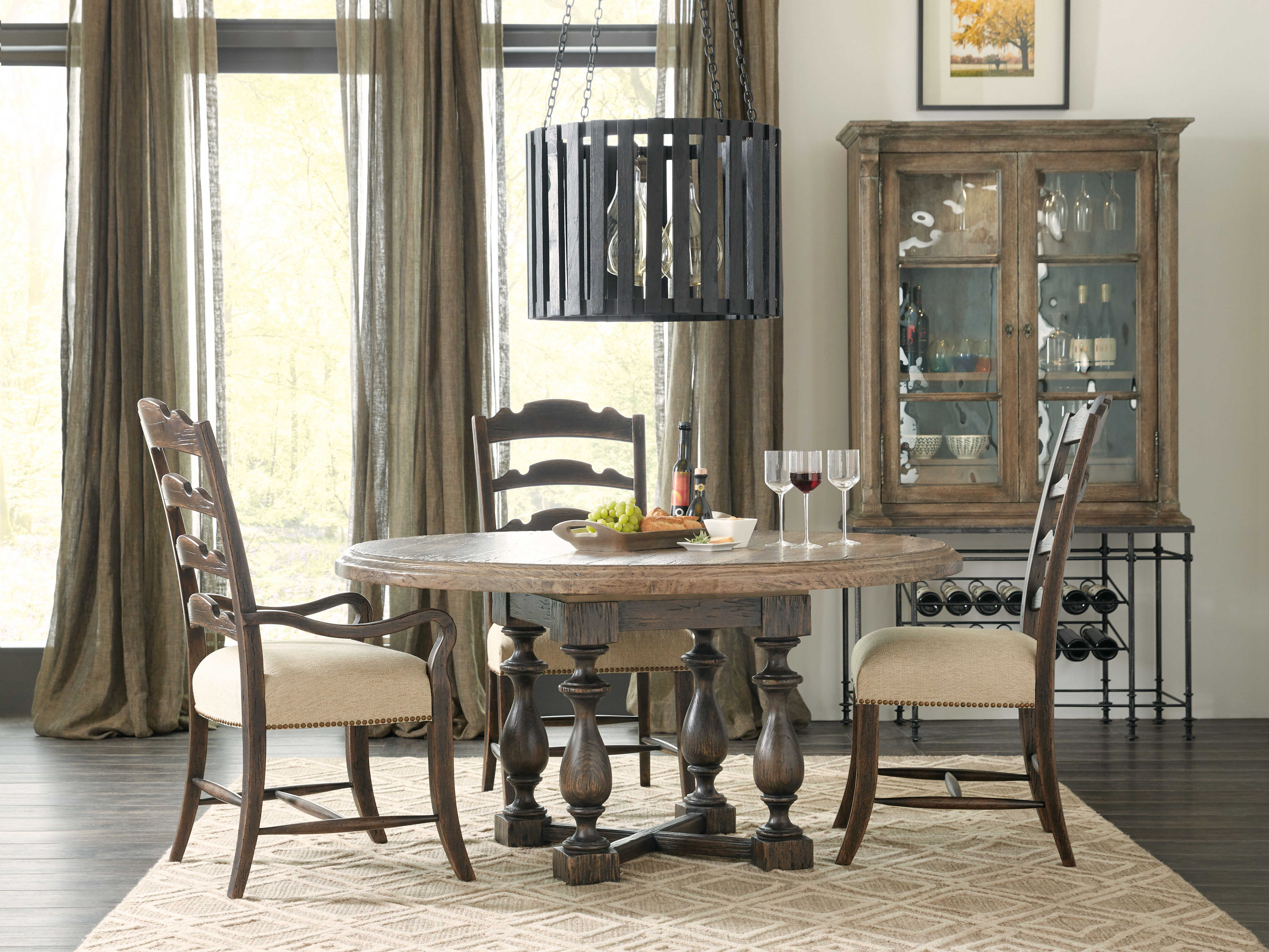 Hooker Furniture La Grange Antique Varnish 60'' Wide Round Dining Table