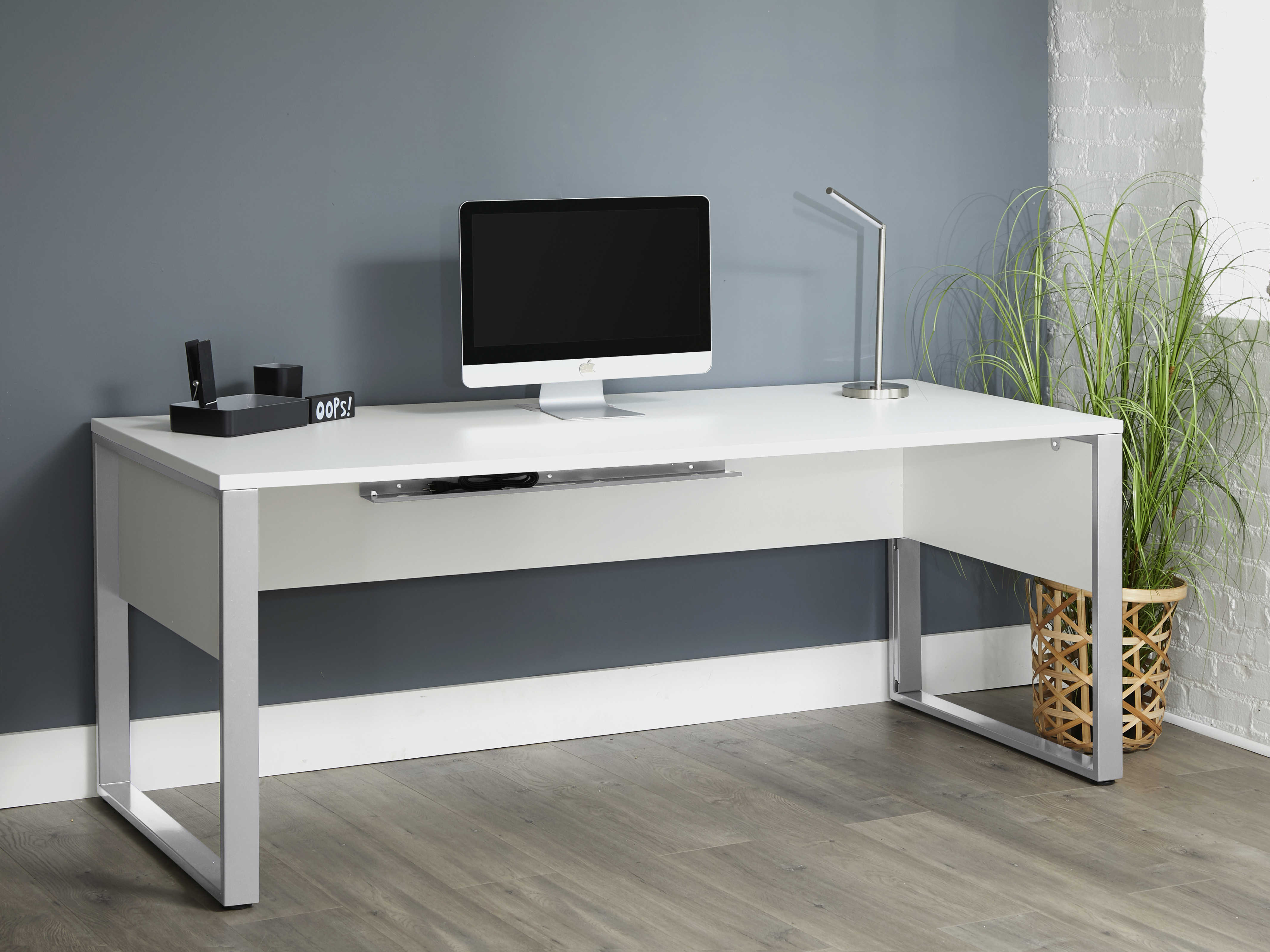 Unique Furniture Kalmar White Computer Desk JEK145WH