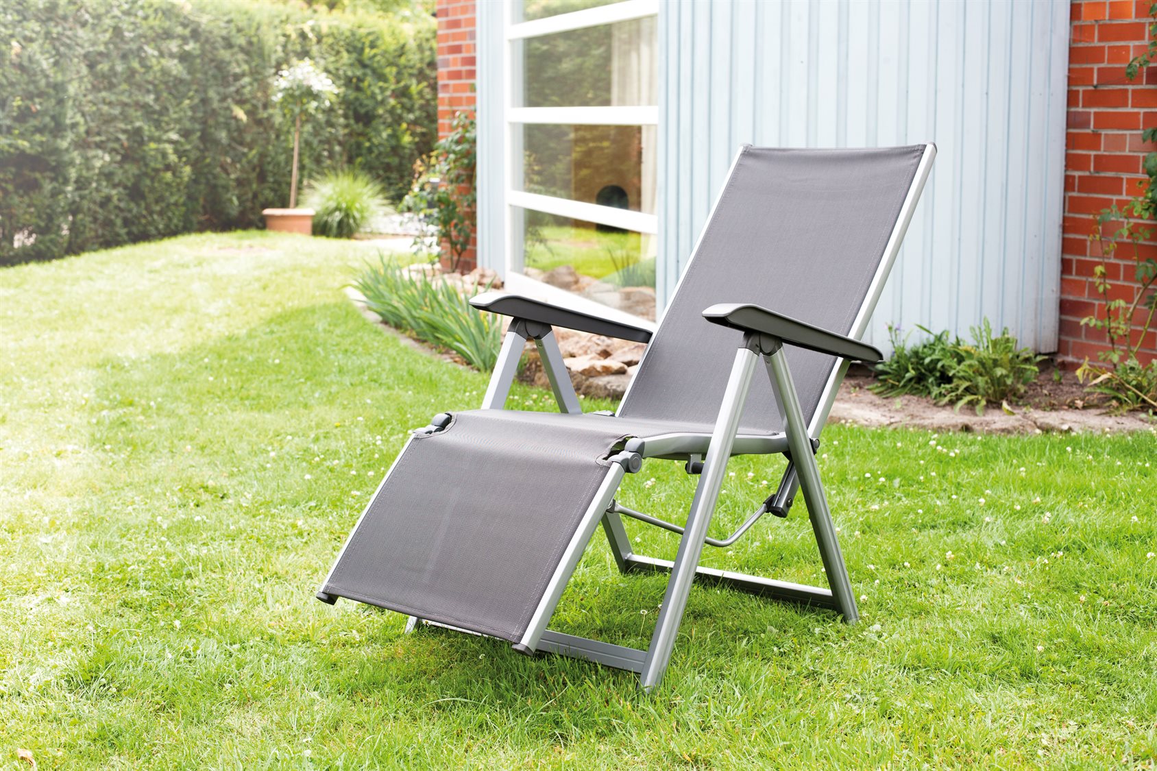 Kettler Basic Plus Aluminum Gray Relaxer Outdoor Lounge Chair
