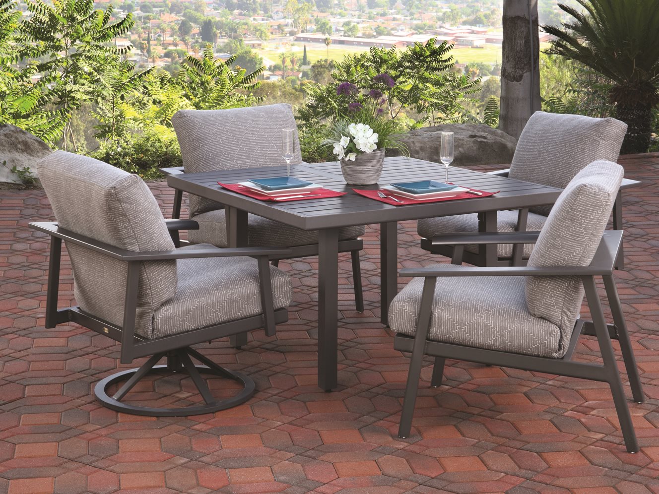 Mallin Dakoda Aluminum Dining Set MALDAKODACUSHLNGESET