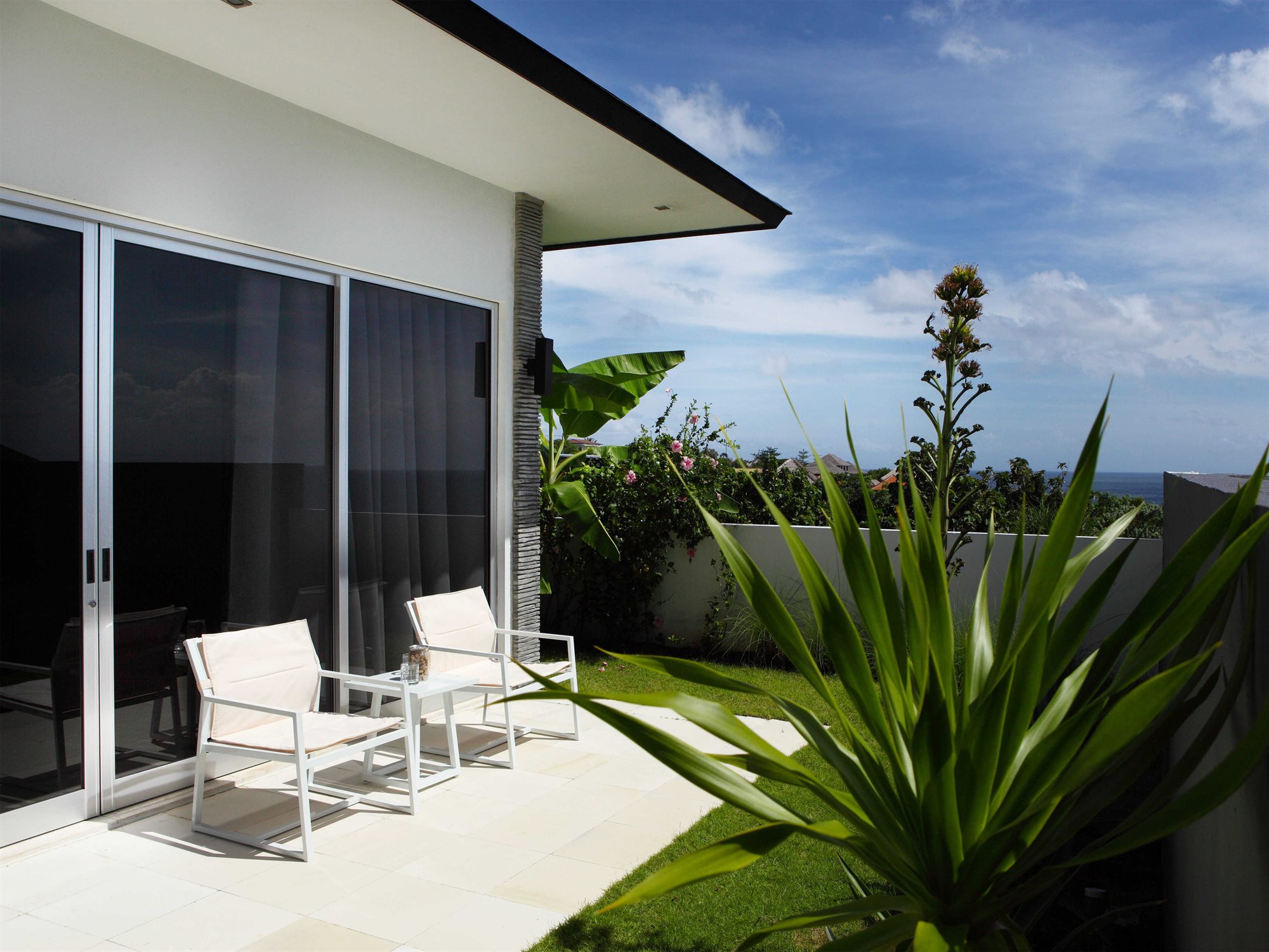 Mamagreen Allux Aluminum Cushion Lounge Set MMGMZ002SET