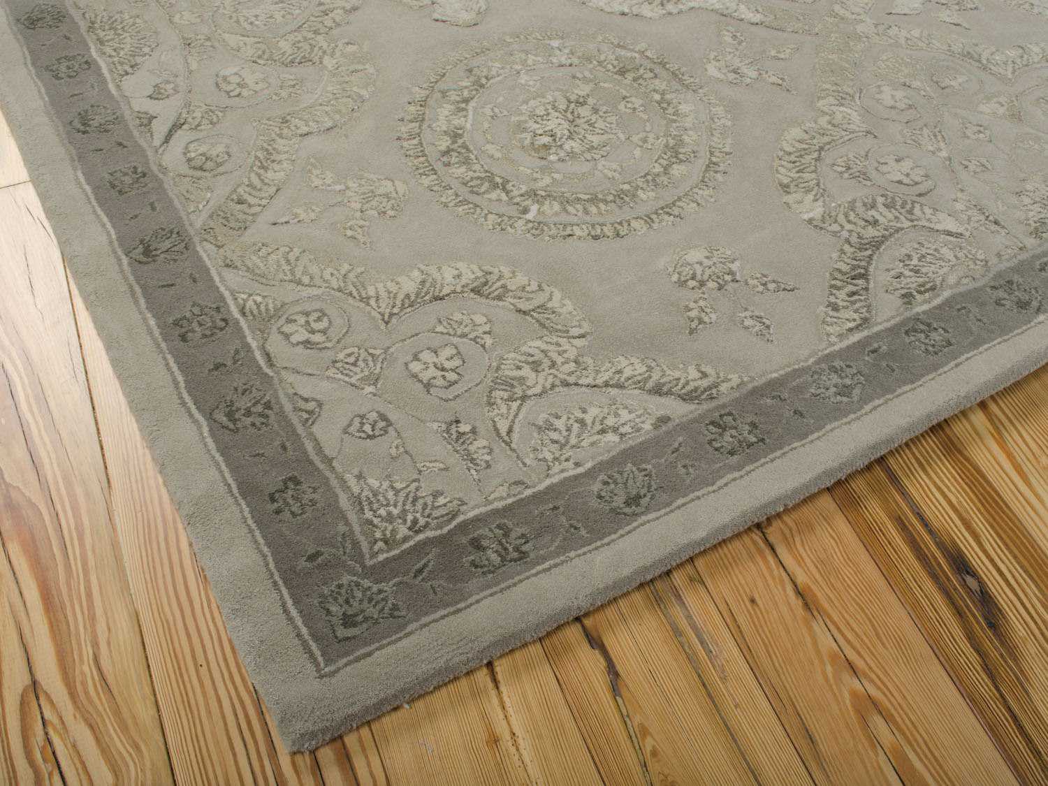 Nourison Regal Rectangular Grey Area Rug NRREG06GRY