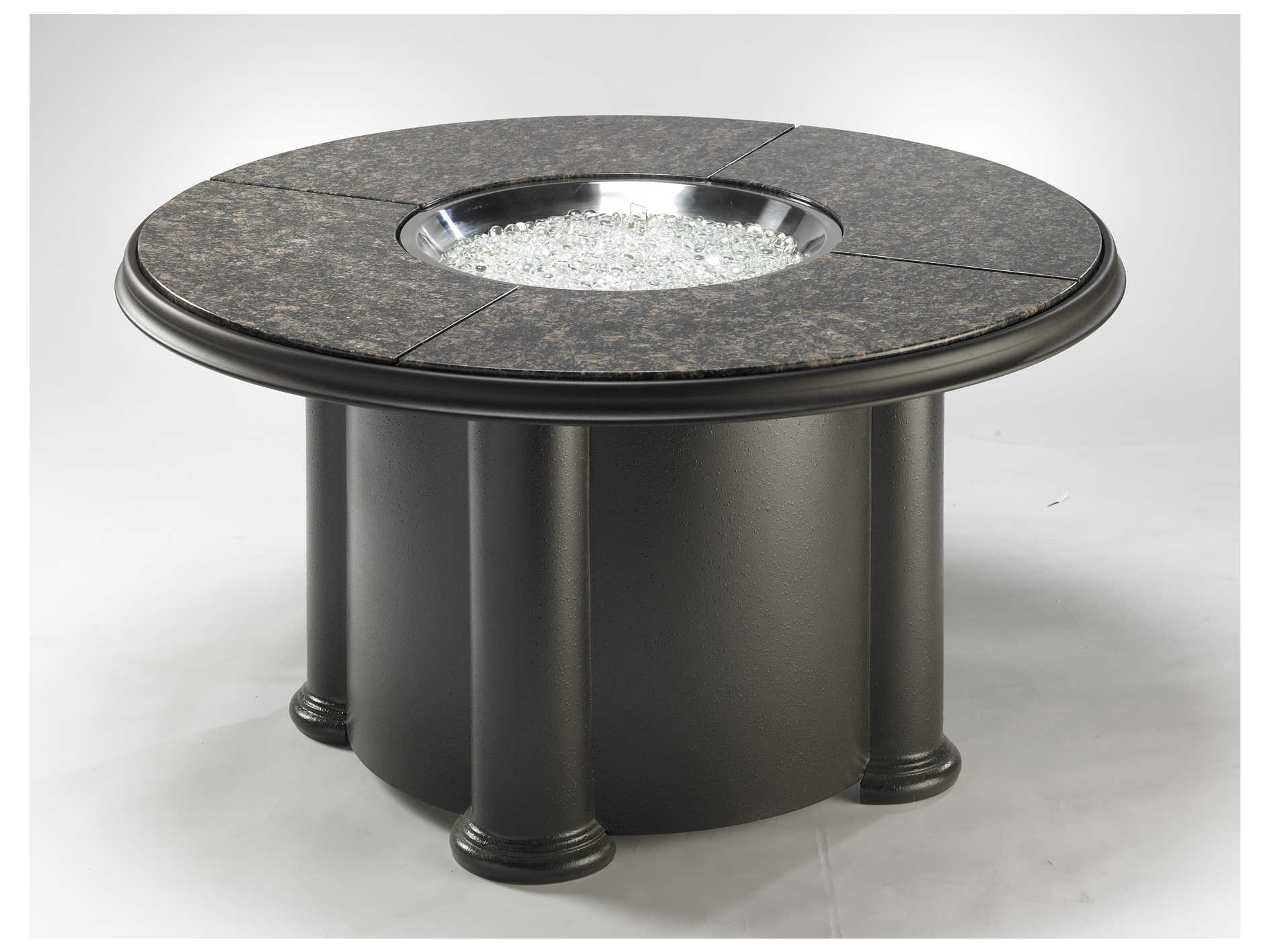 Outdoor GreatRoom Chat Fiberglass 48 Round Crystal Coffee Fire Pit Table with British Granite
