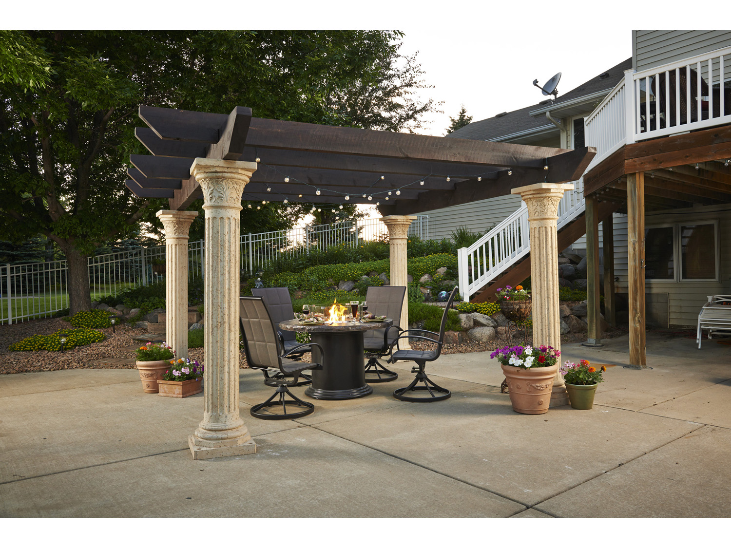 Outdoor GreatRoom Tuscany II Pergola with Wood Beams TUSCANYWBK