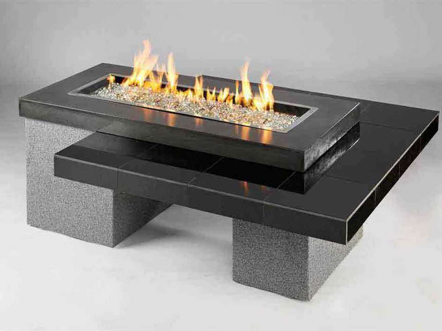 Outdoor Greatroom Uptown Black Fire Table with black
