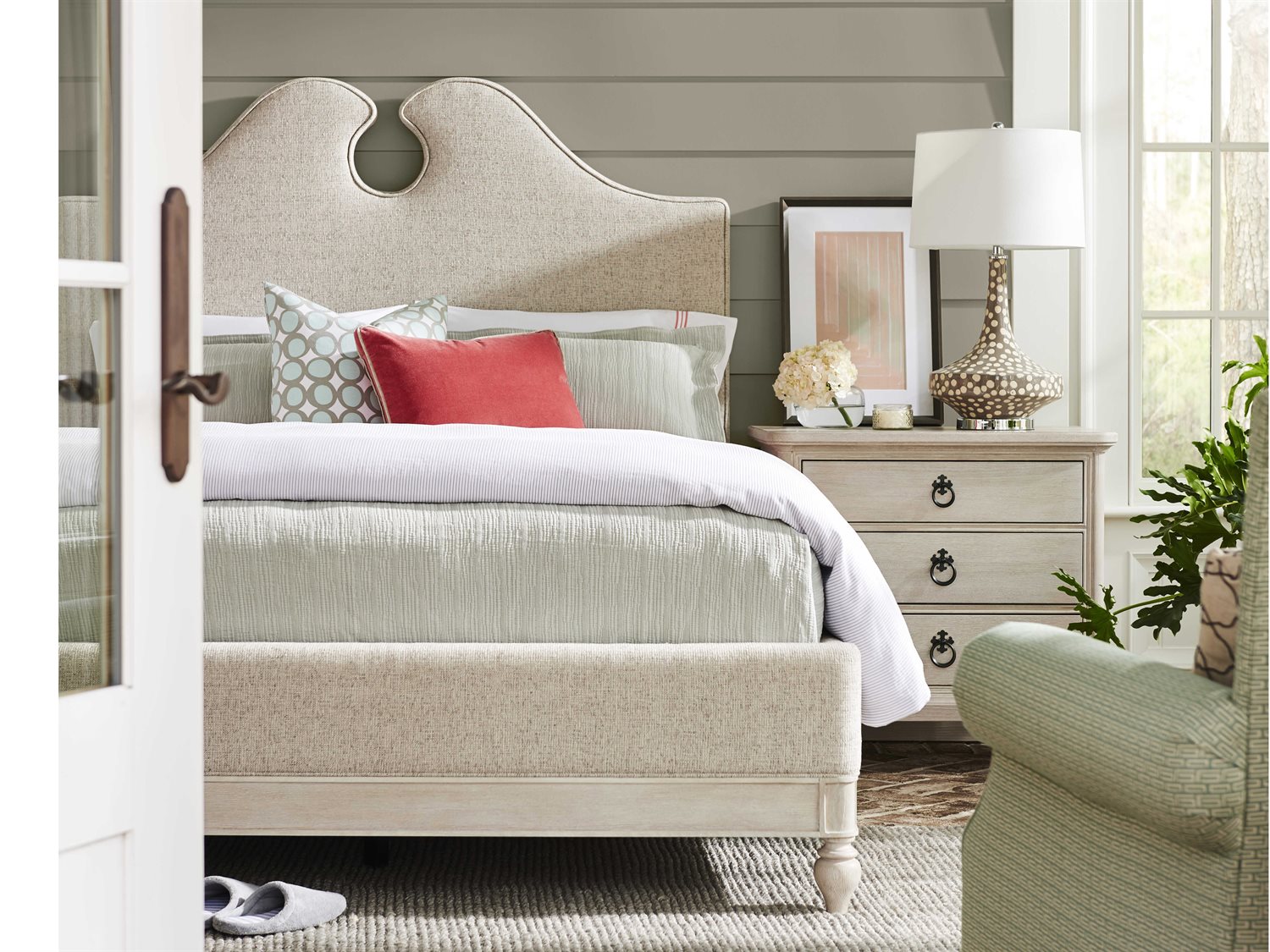 Paula Deen Home Bungalow Boat House Bluff Queen Size Platform Bed