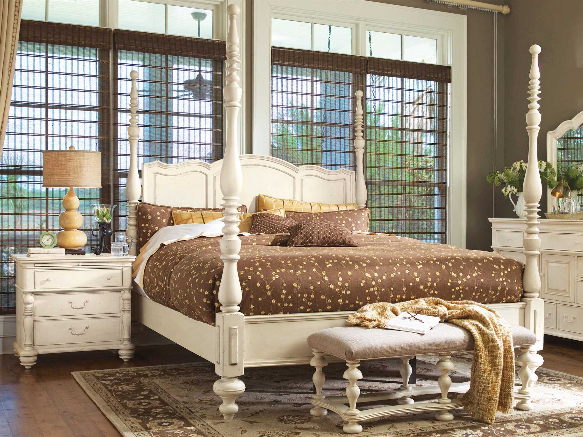 Paula Deen Home Linen Savannah Queen Poster Bed PDH996250B