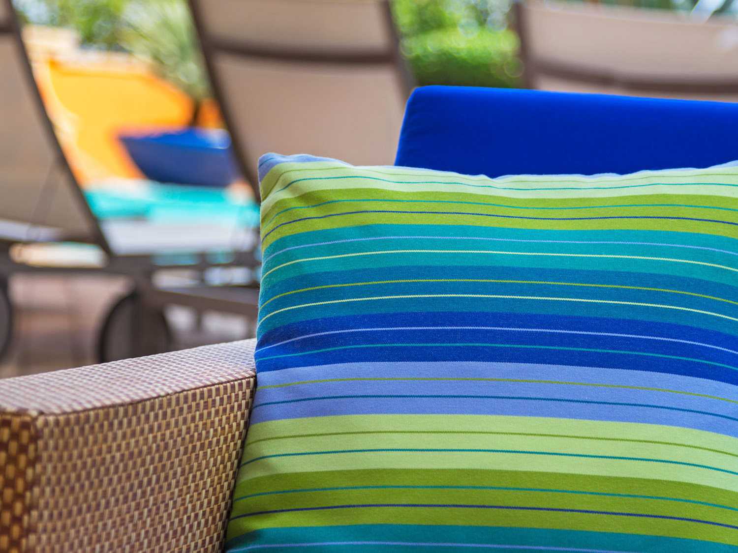 Source Outdoor Furniture Cloud 14''W x 14''D Square Toss Pillow