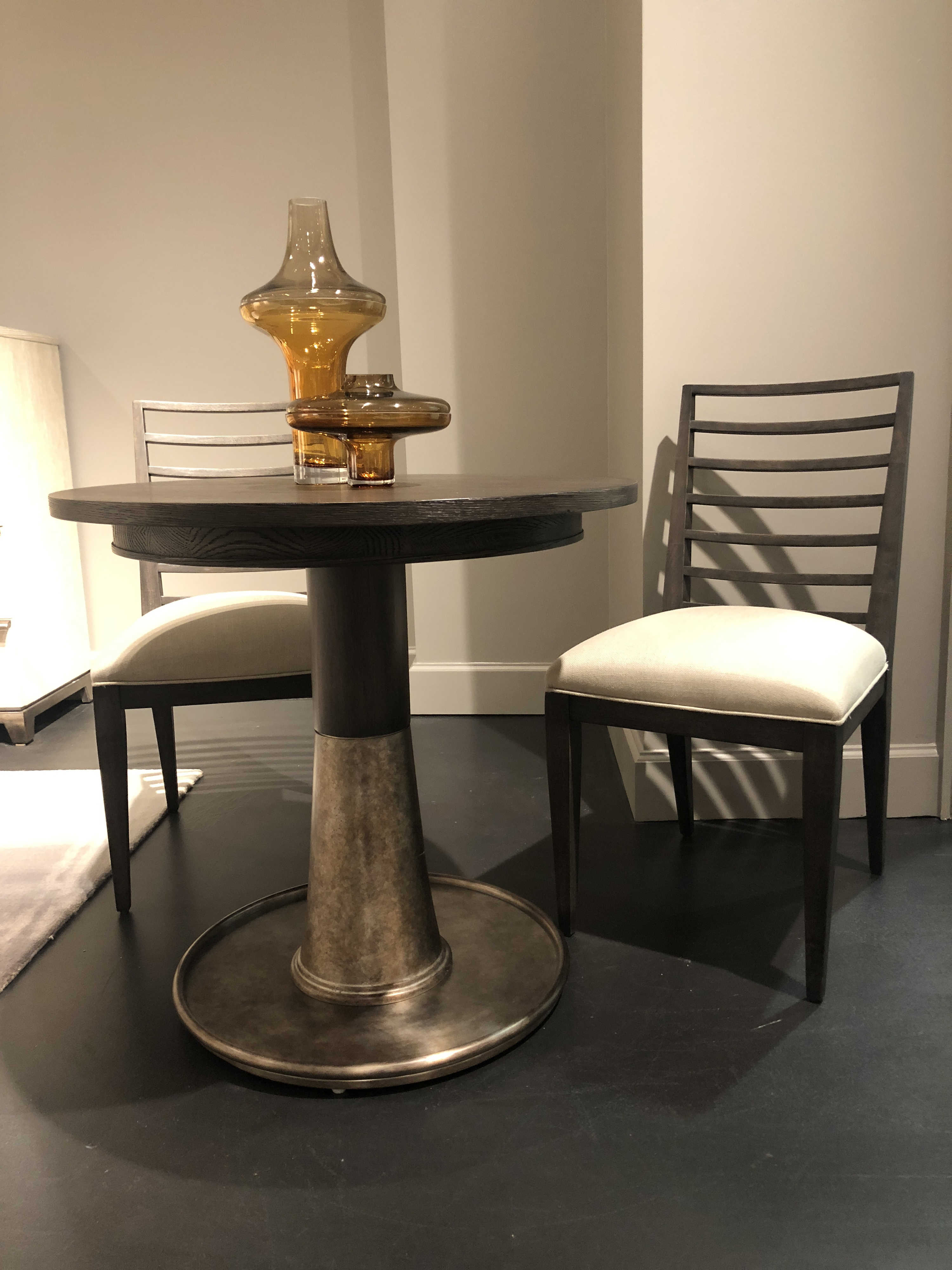 Stanley Furniture Horizon 32'' Wide Round Dining Table SL831G130