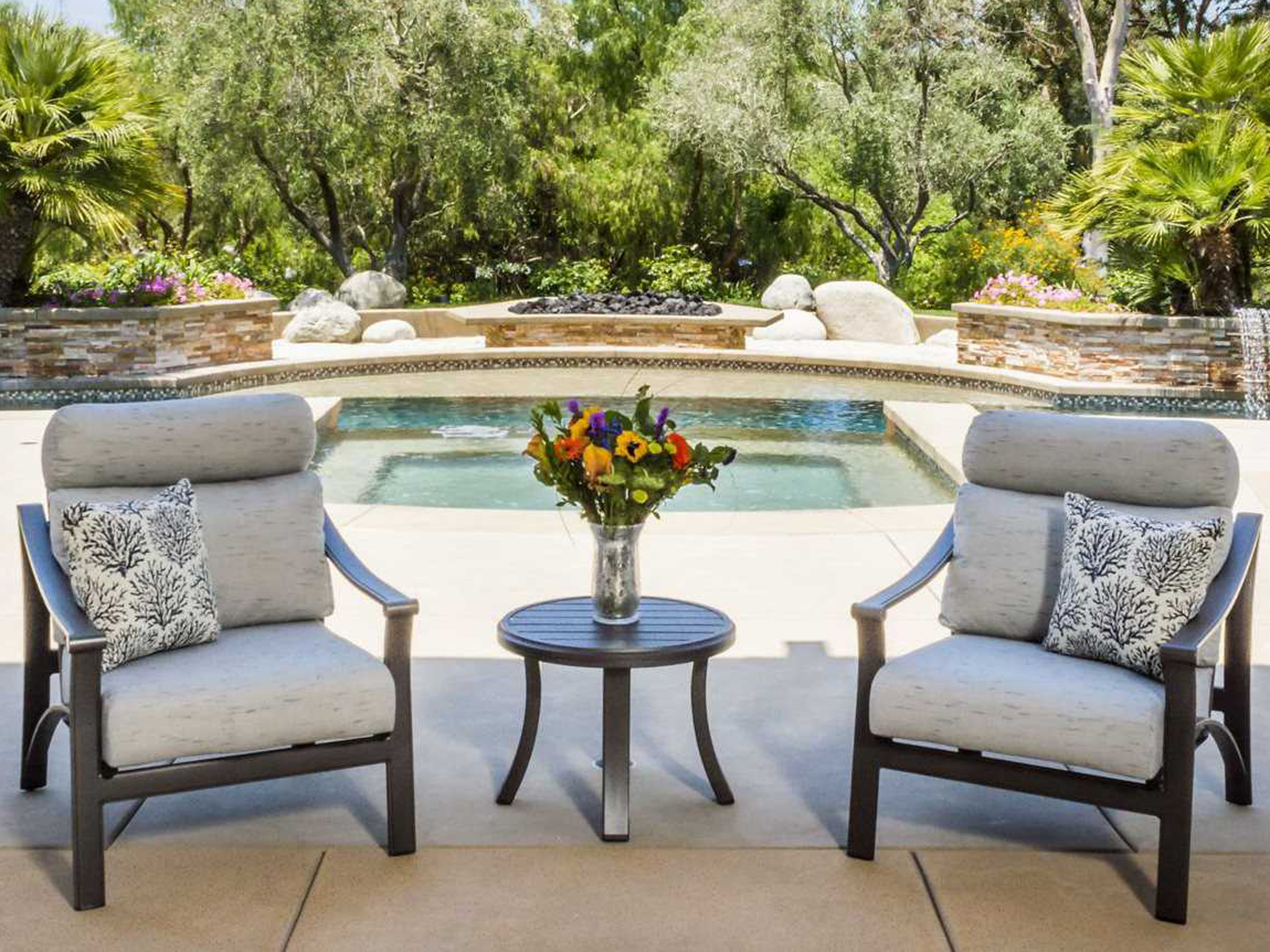 Tropitone Corsica Cushion Aluminum Lounge Set TPCORSICACLNGESET2