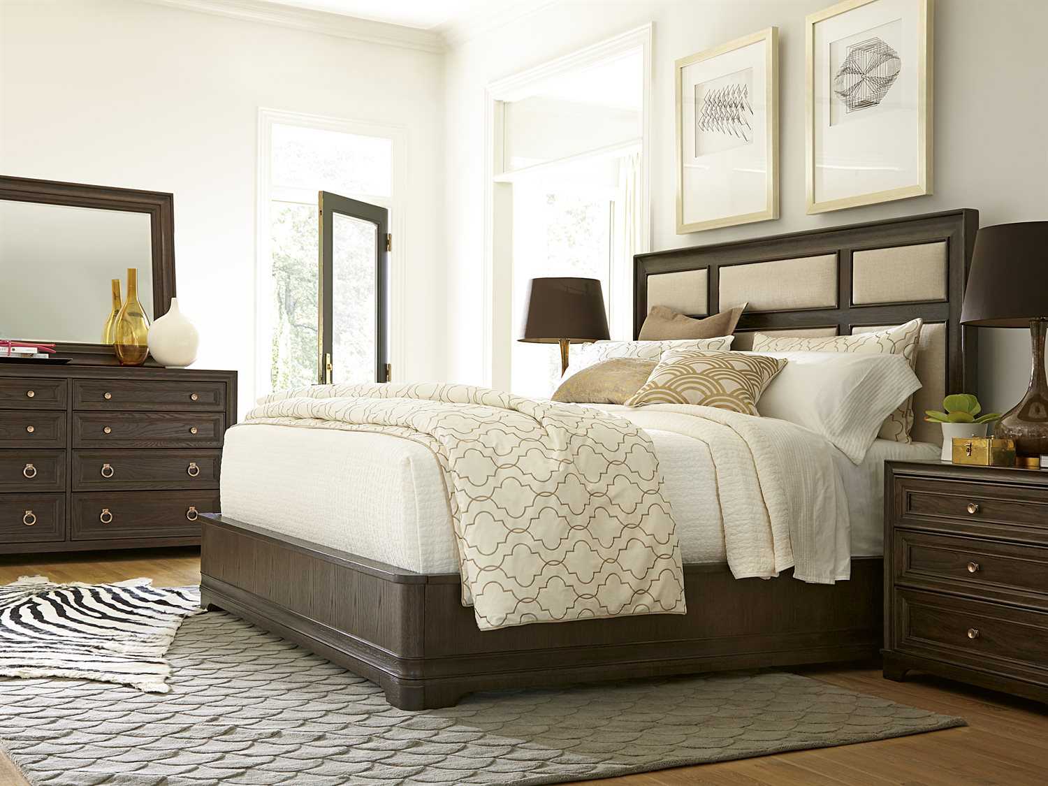 Universal Furniture California 28''L x 19''W Rectangular Hollywood