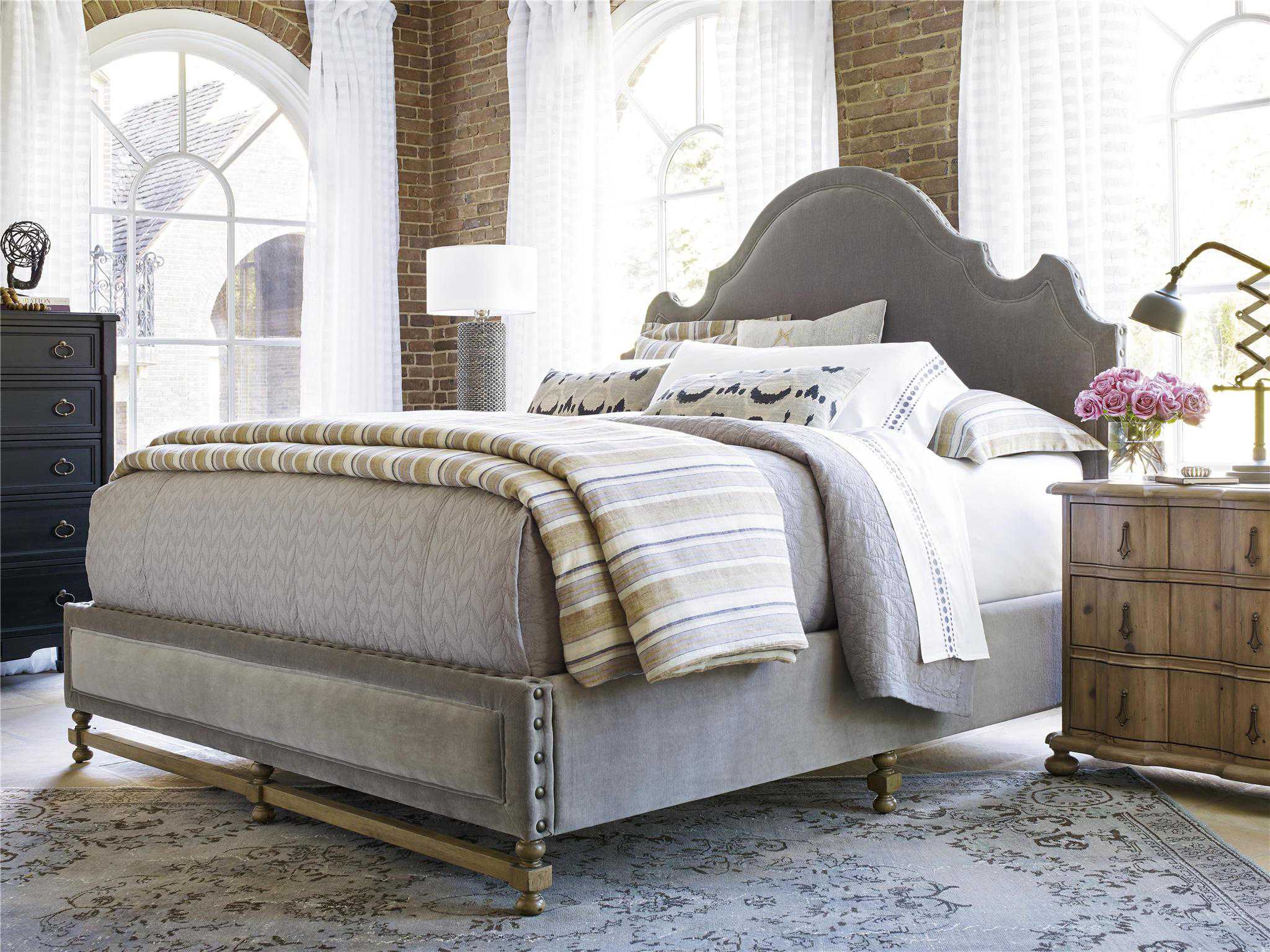 Universal Furniture Authenticity Grey Cloud Lyon King Size Panel Bed