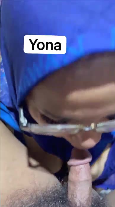 Yona Berani Bgt Ngemut Depan Pintu Hotel