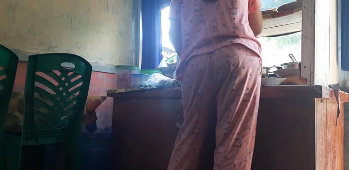 Penjual Lontong Semok Nyesel Gak Nonton P Hd