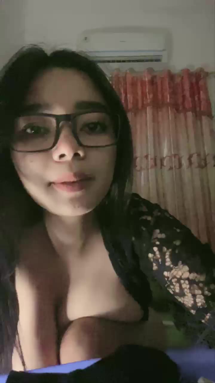Ica Kane Nyepong Pacar Barunya Live Mesum Bugil Show