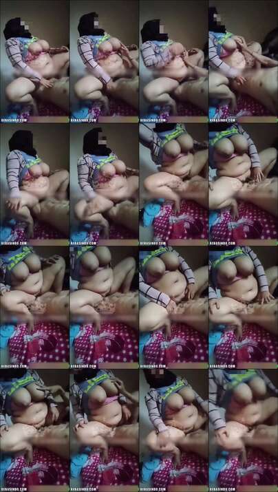 Poster for Bokep Indo Goyangan Tante Tobrut Stw Hijab Jagoan Neon Skandal